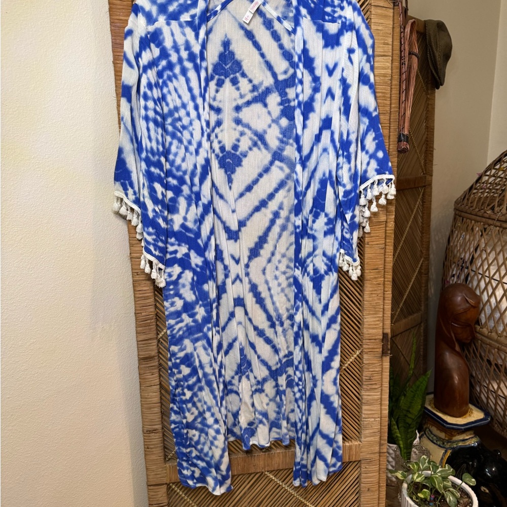 Xhilaration Blue and White Tie-Dye Kimono